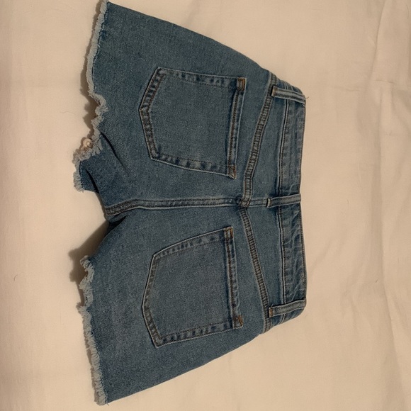 size 0 high rise shorts: wild fable (target brand) - Picture 2 of 4